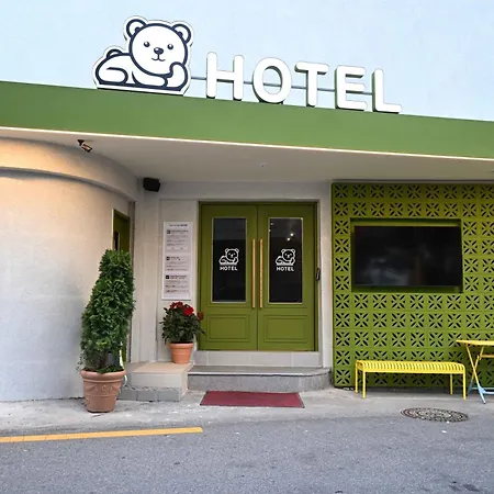 Rio Hotel